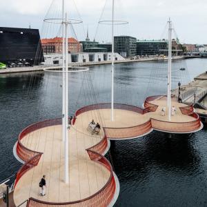 عکس - پل عابر پیاده خلاقانه در کپنهاگ